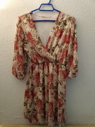 Vestido floral beige y rojo