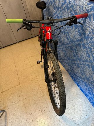 Bicicleta montaña Specialized