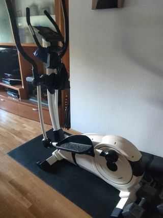 Bicicleta elíptica Kettler - ejercicio