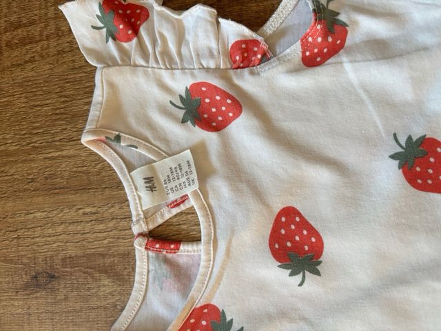 Vestido fresas H&M 12-18m