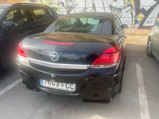 Opel Astra Twintop leer .