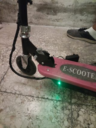 Patín eléctrico infantil rosa
