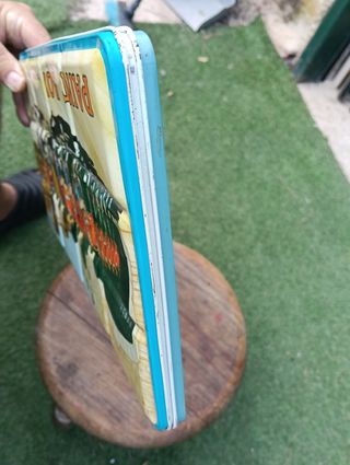 Acuarelas vintage - Caja metálica