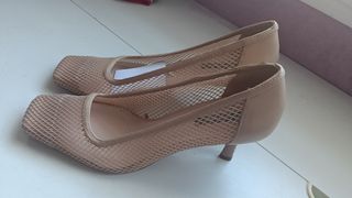 Tacones Stradivarius beige