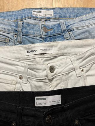 3 Bermudas Bershka (M) - Azul, Blanco, Negro