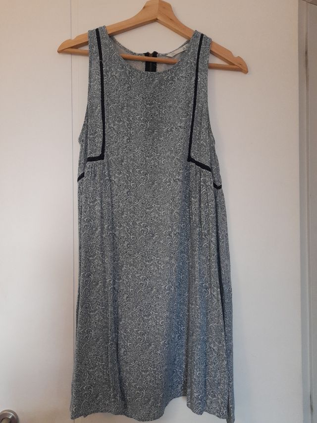 Vestido azul claro estampado