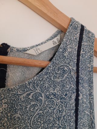 Vestido azul claro estampado