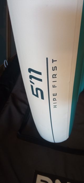 Tabla inflable Gong 5'11 (135 litros) como nueva 