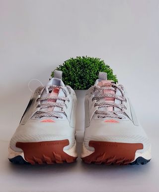 T42 - Nike Pegasus Trail 5 GTX - pure platinum