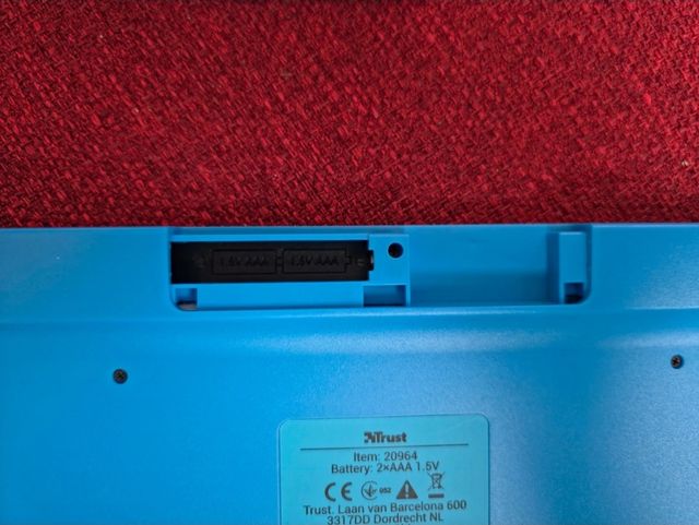 Tastiera Wireless Trust con Touchpad