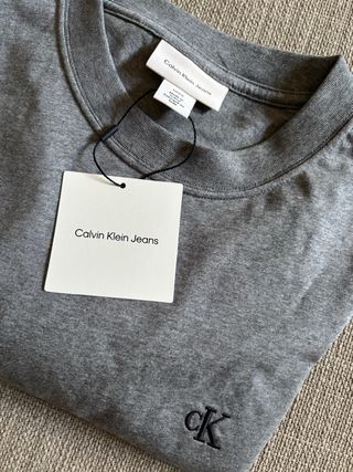 T-shirt Calvin Klein Jeans Grigia