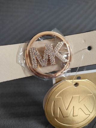 Cinturón Michael Kors beige dorado