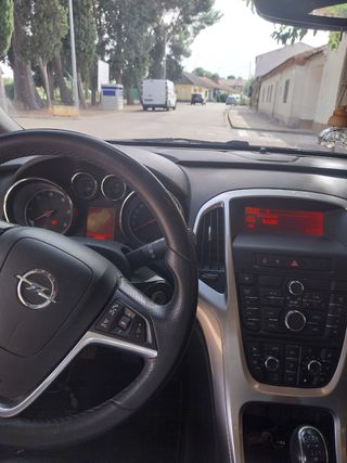 Opel Astra 2010