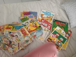 Tebeos clásicos: Súper F. Borda, etc.