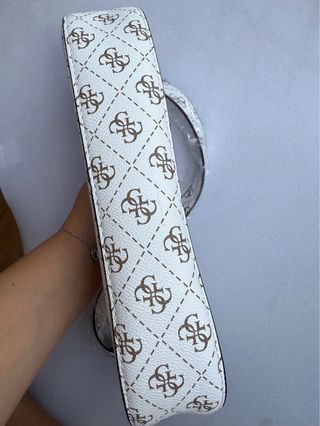 Bolso Guess blanco 