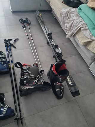Esquís Fischer, botas Salomon y palos