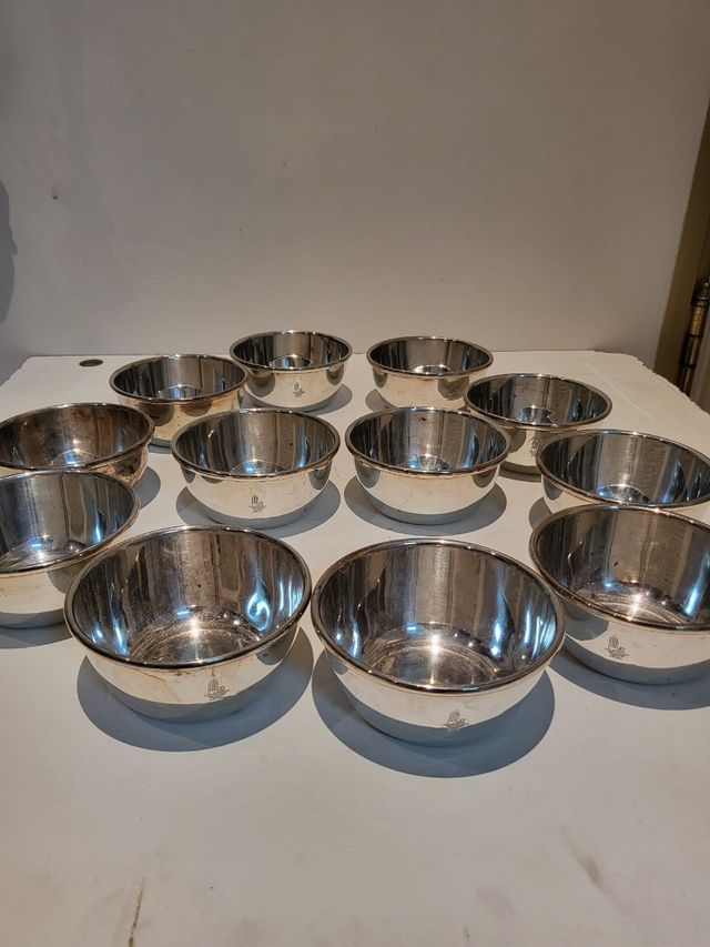 12 Cuencos metalicos plateados