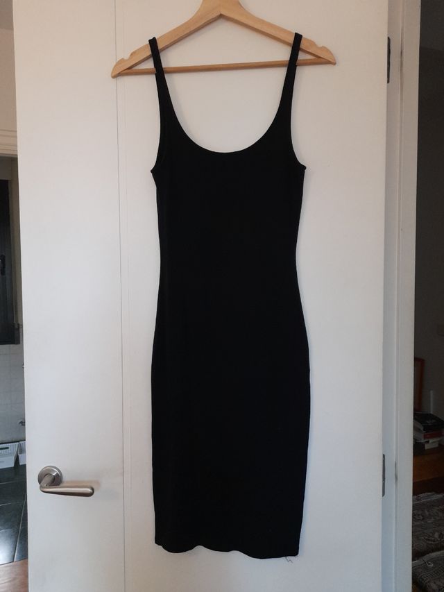 Vestido negro ajustado talla XS