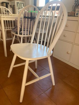 4 Sillas Windsor blancas de madera