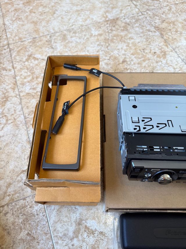 Autorradio Pioneer DEH-P55BT Bluetooth