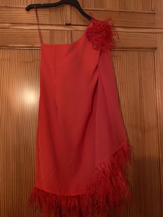 Vestido rojo fiesta plumas nuevo a estrenar 