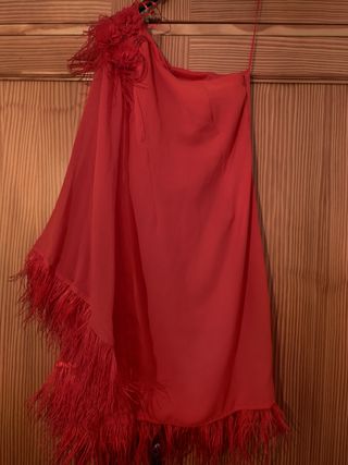 Vestido rojo fiesta plumas nuevo a estrenar 