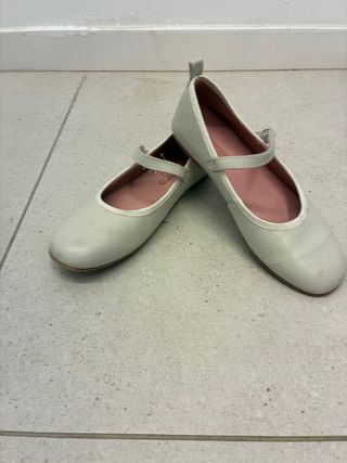 Zapatos comunión niña beige