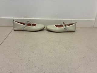 Zapatos comunión niña beige