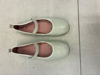 Zapatos comunión niña beige