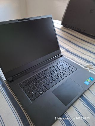 Portátil AORUS 15 9KF Gamer