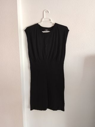 Vestido negro Bershka