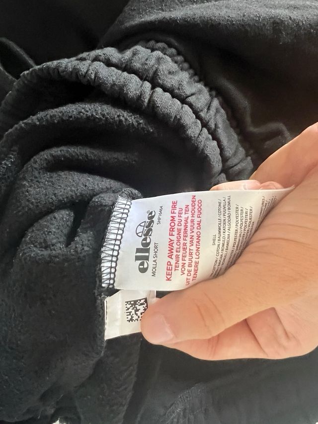 Shorts ellesse negros