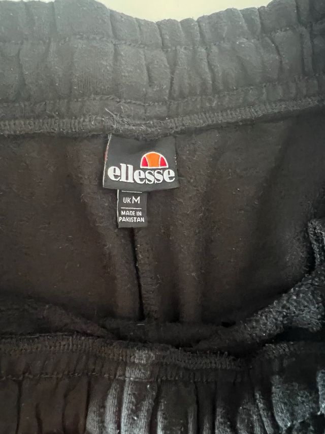 Shorts ellesse negros