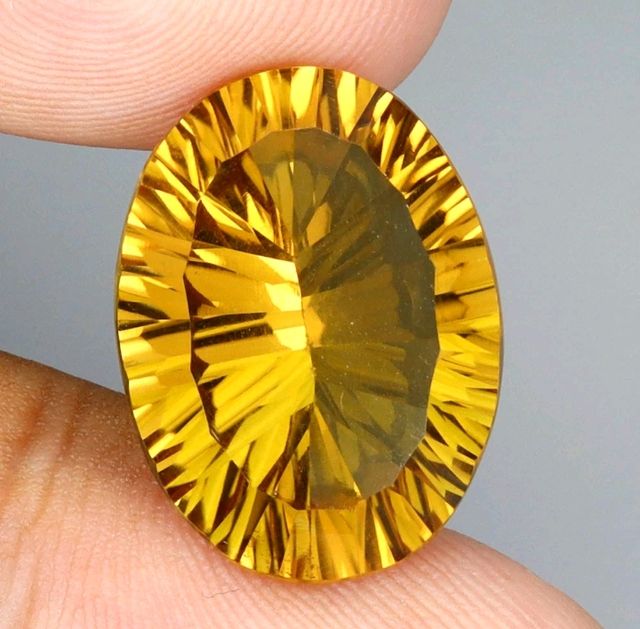 Citrino Amarillo Ovalado Tallado