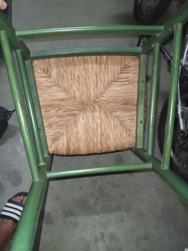 Silla madera y mimbre