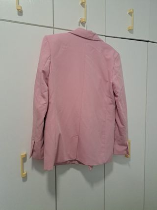 Blazer rosa Bershka talla XS