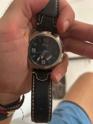 Reloj Lotus Hombre -  Elegante