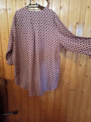 Camisola geométrica roja/blanca y malla de regalo