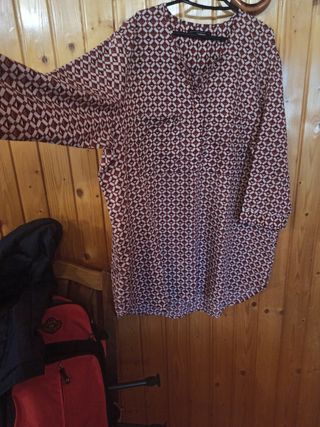 Camisola geométrica roja/blanca y malla de regalo