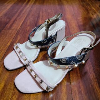Sandalias Guess doradas y rosas