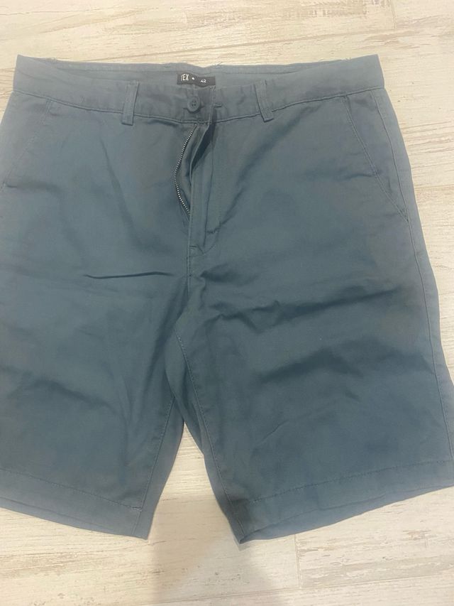 Pantalón corto azul