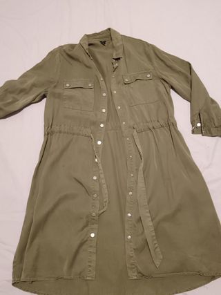Vestido camisero verde militar