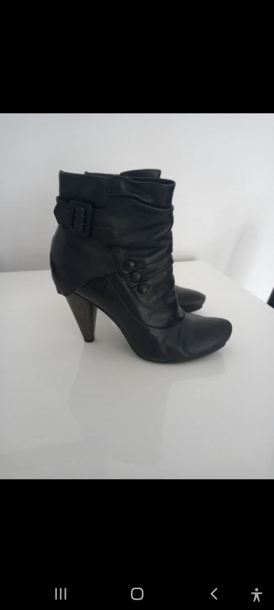 Botines Bronx negros -talla 38
