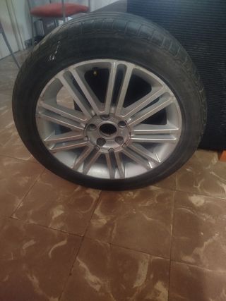 2 Llantas aluminio  Ford Focus neumátic 205 50 R17
