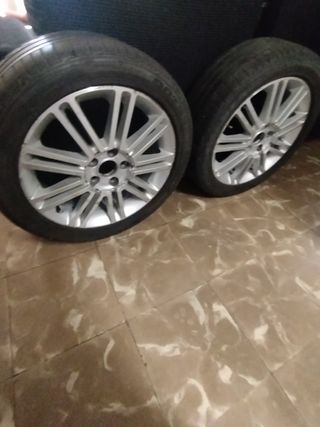 2 Llantas aluminio  Ford Focus neumátic 205 50 R17