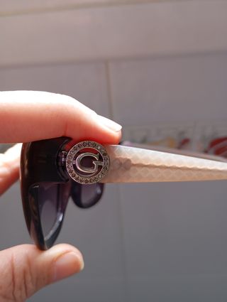 Gafas sol moradas - estilo gatuno