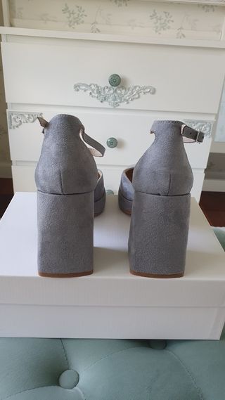 Sandalias tacón grises