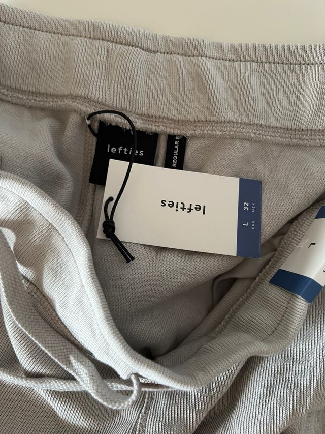 Pantalón corto beige - Talla L