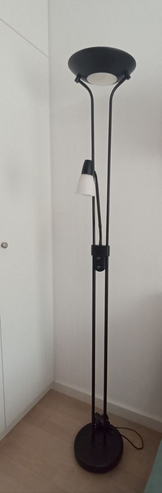 Lampara de pie moderna - 2 luces
