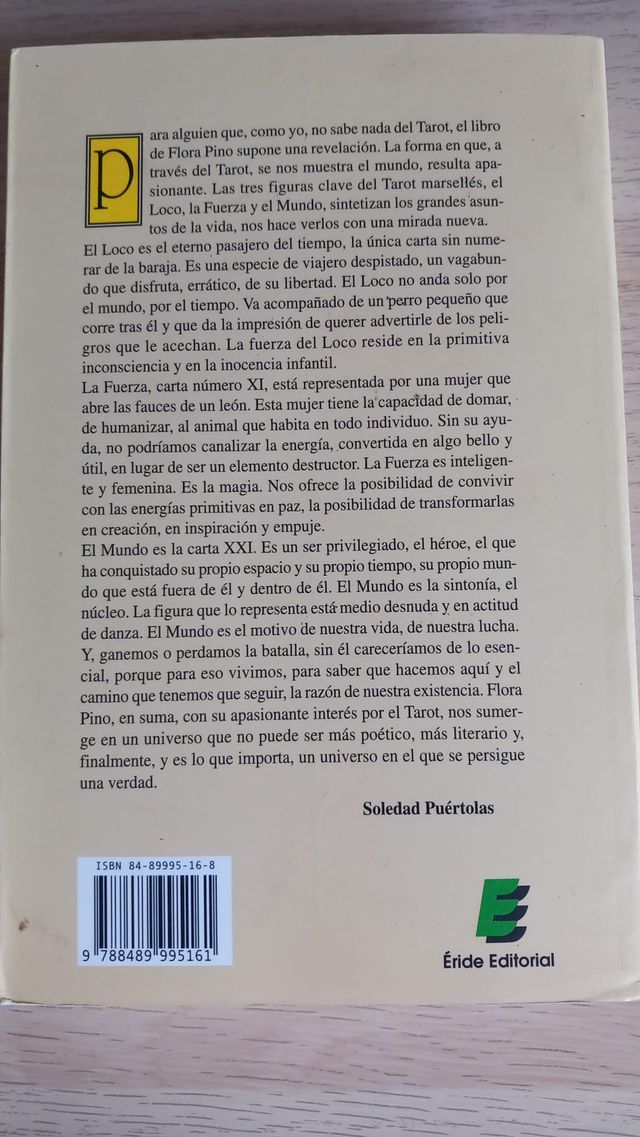 Claves del Tarot. Viaje por el tiempo - Flora Pino